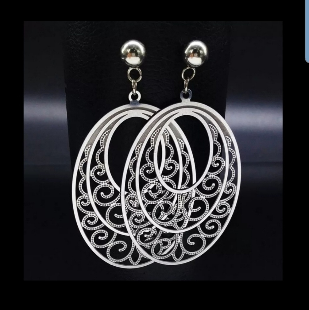 Oval Bohochic stud earrings